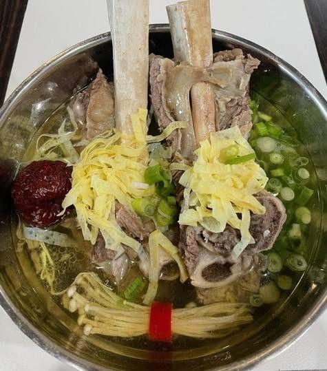 Jumbo Kalbi Tang (왕 갈비 탕)